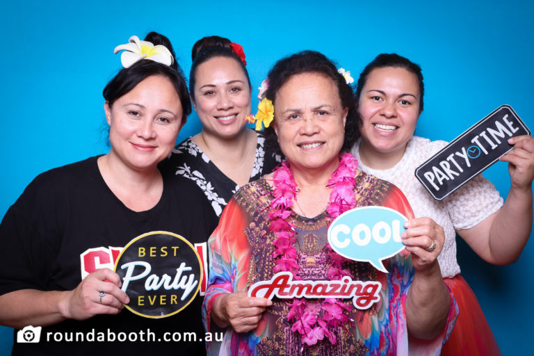roundabooth photo booth family gathering at Leppington NSW
